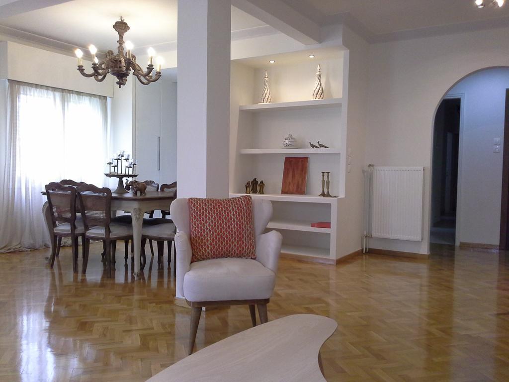 Apartment Near The Beach Atene Esterno foto